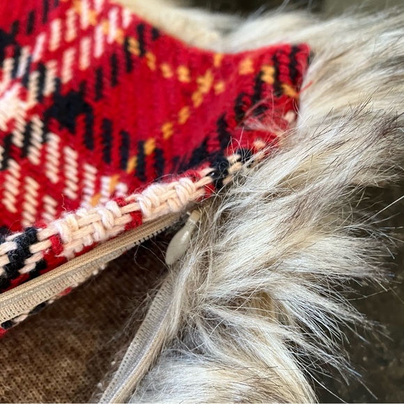 New Pottery Barn Nottingham Plaid Faux Fur Back Pillow Cover, Red Plaid Knit - Picture 8 of 15